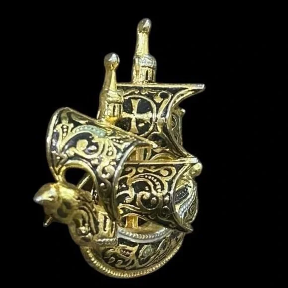 ✨ 1960s Damascene Mid-Century Ship Brooch – Gold & Black Enamel ✨ - Picture 2 of 6